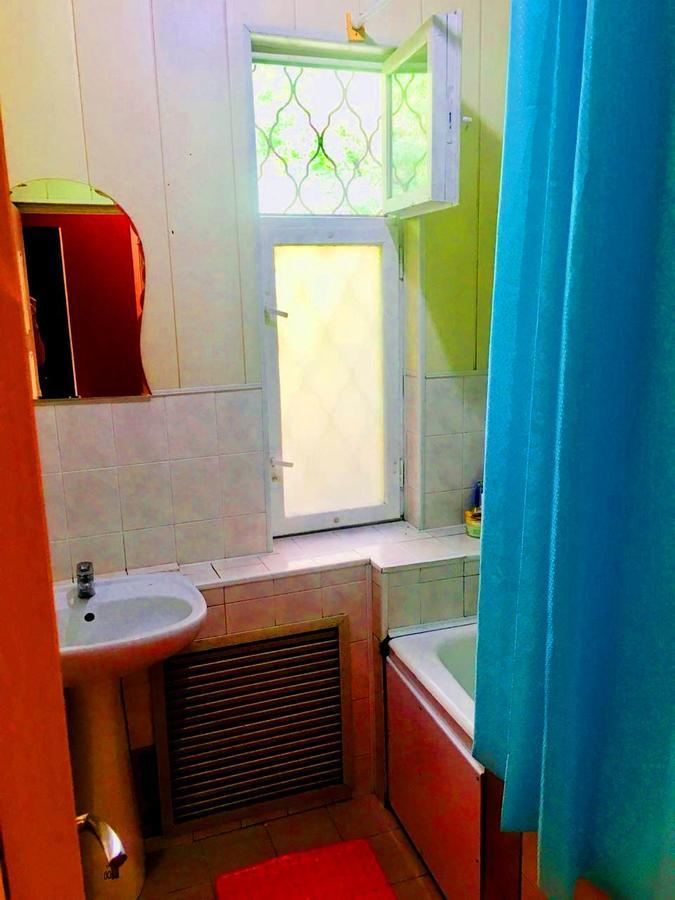 Apelsin Hostel Ałma Ata Zewnętrze zdjęcie
